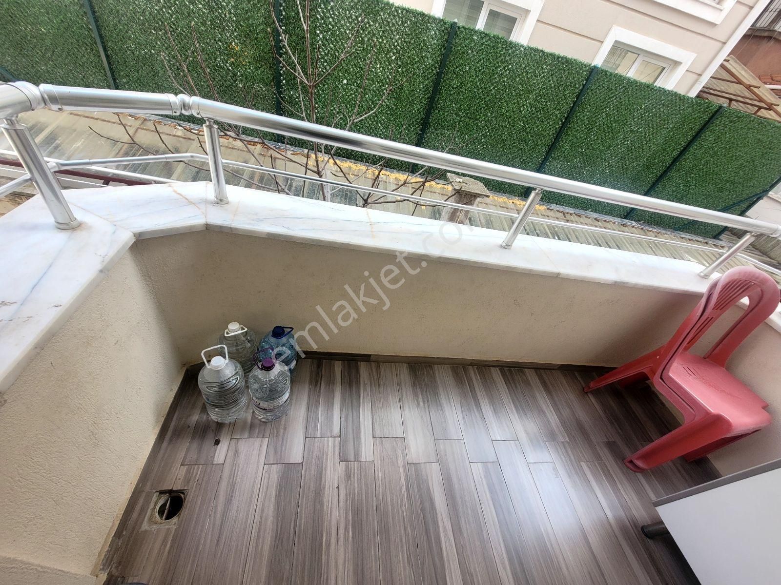 Bursa Caddesi'nde 1+1 Arakat Balkonlu Klimalı Suıt Daire - Görsel 16