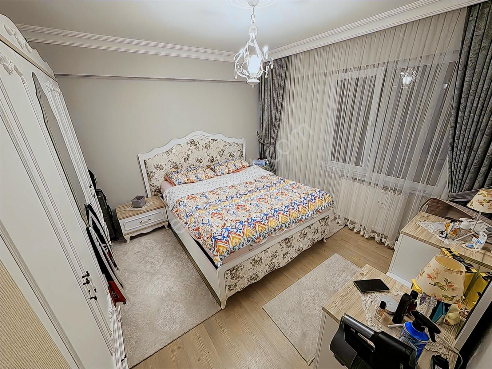 Kapalı Otoparklı Onur Mrkt Üstü Düşük Fatura Geliyor Geniş 2+1 - Görsel 3