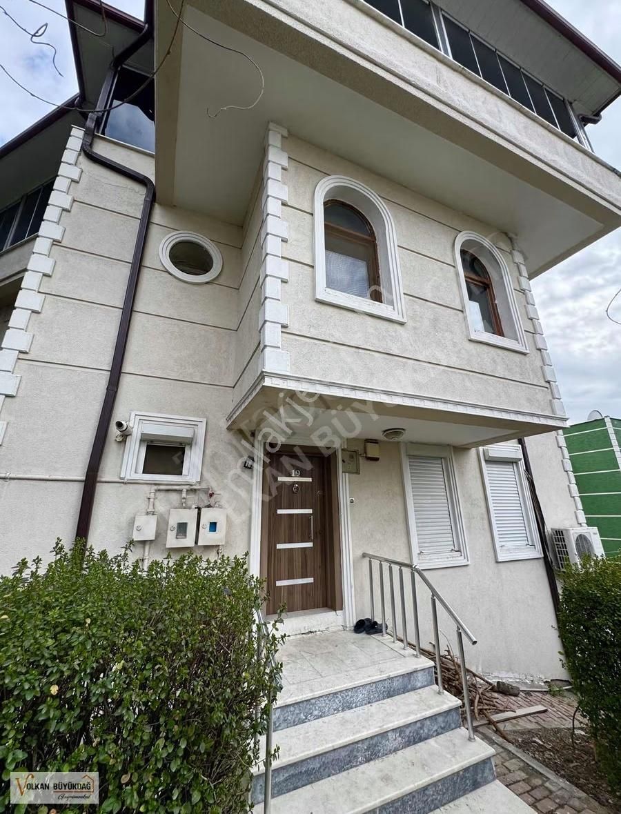 Vb Gayrimenkul Akpınar'da Site İçi Kiralık 3+1 Bahçeli Villa