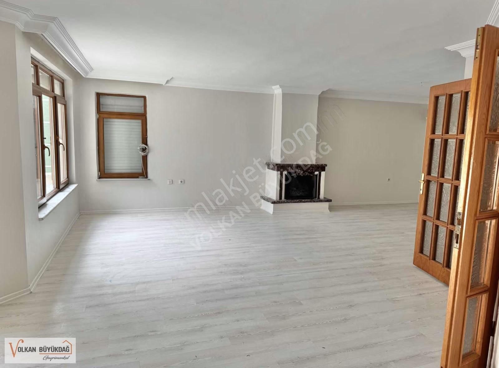 Vb Gayrimenkul Akpınar'da Site İçi Kiralık 3+1 Bahçeli Villa - Görsel 7