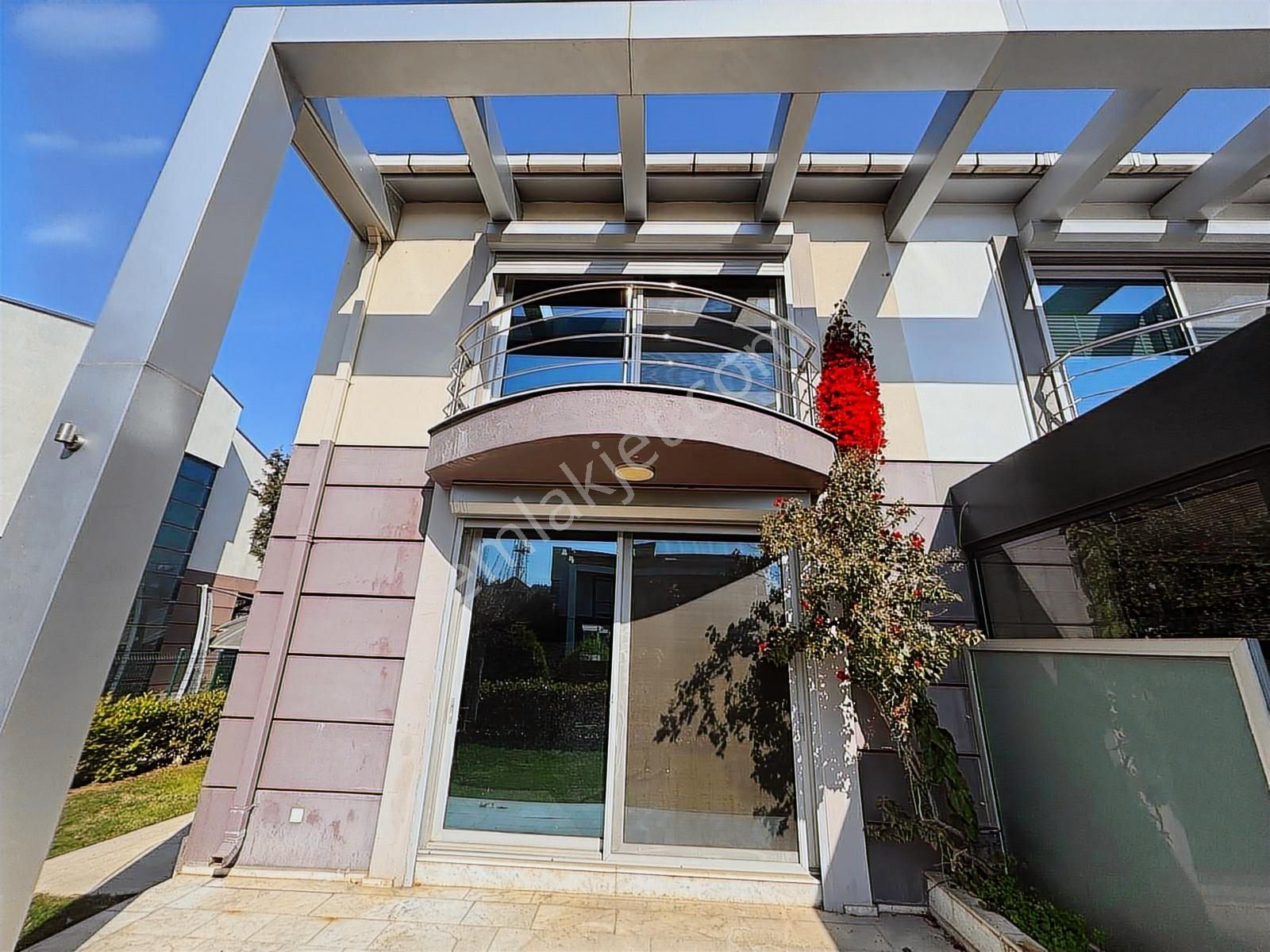 Forum Bornova Karşısı Palmiye Sitesinde 4+2 Satılık Villa - Görsel 25