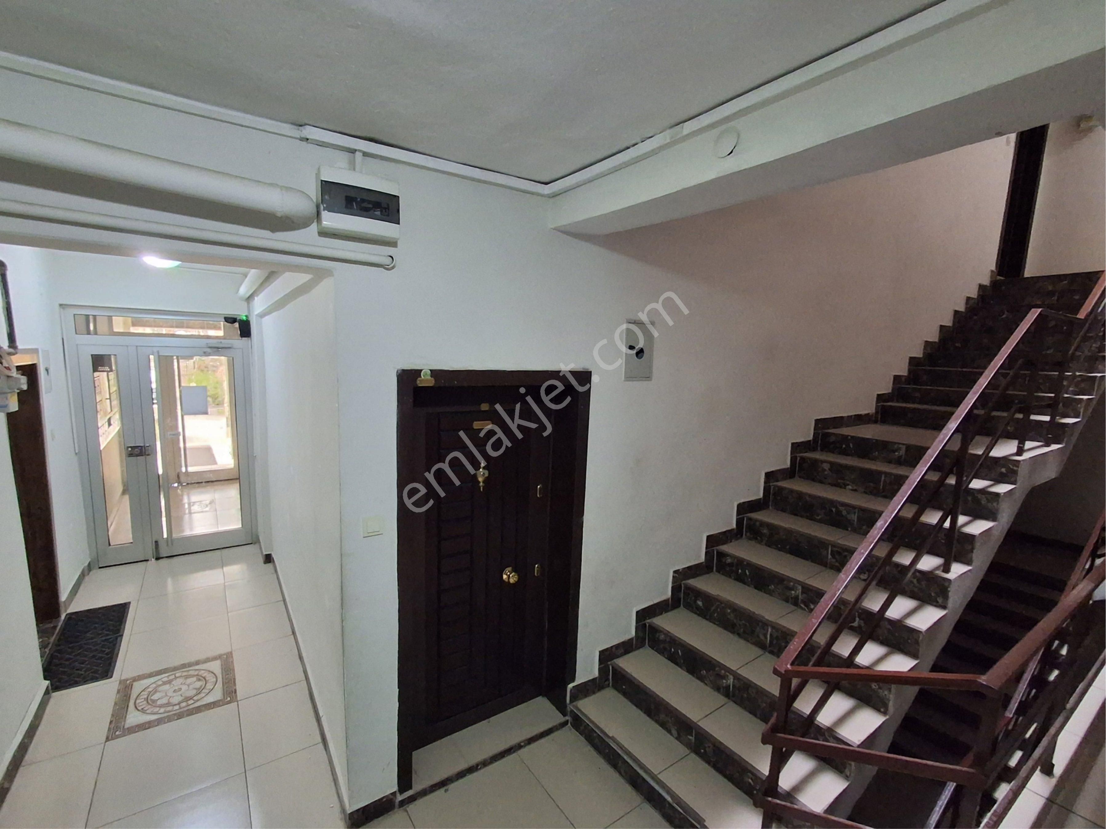 Sahibinden Dikmen Vadisine Komşu 2+1 Satılık - Görsel 3