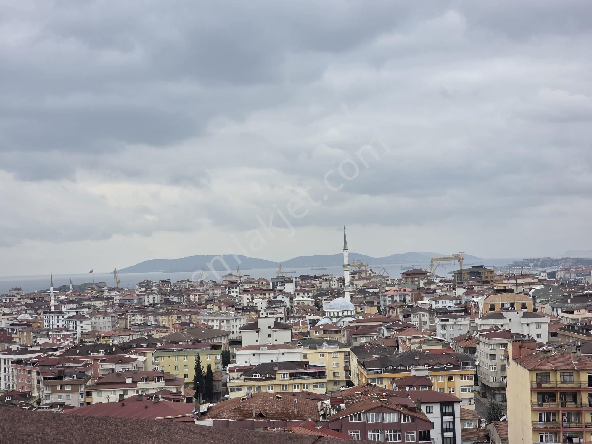 Kiralık Eşyalı Daire Pendik Esenyalı - Görsel 32