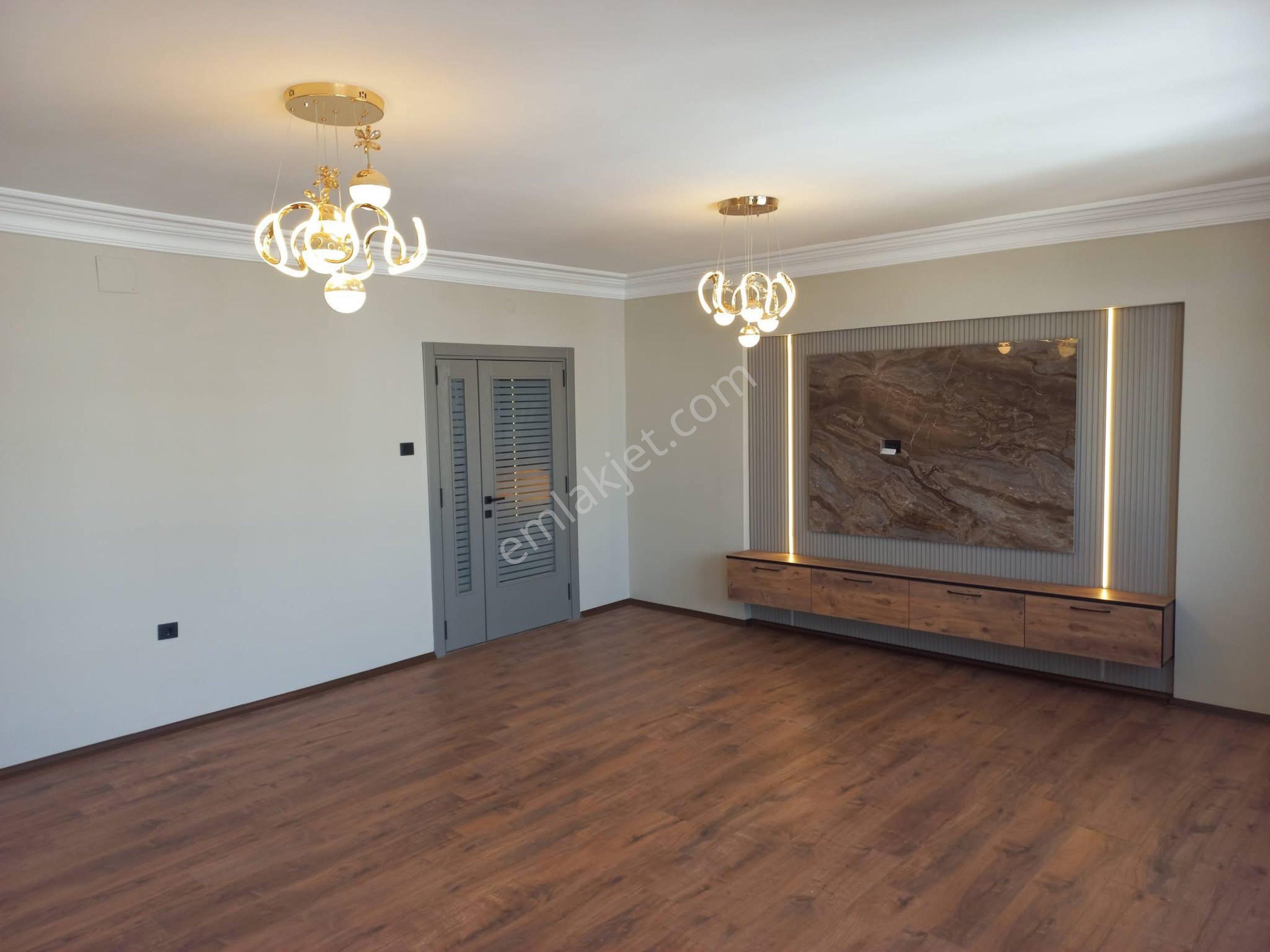 Toros Mahallesi’nde Merkezi Konumda Full Yapılı Lüks 3+1 Fırsat Dairesi - Görsel 6