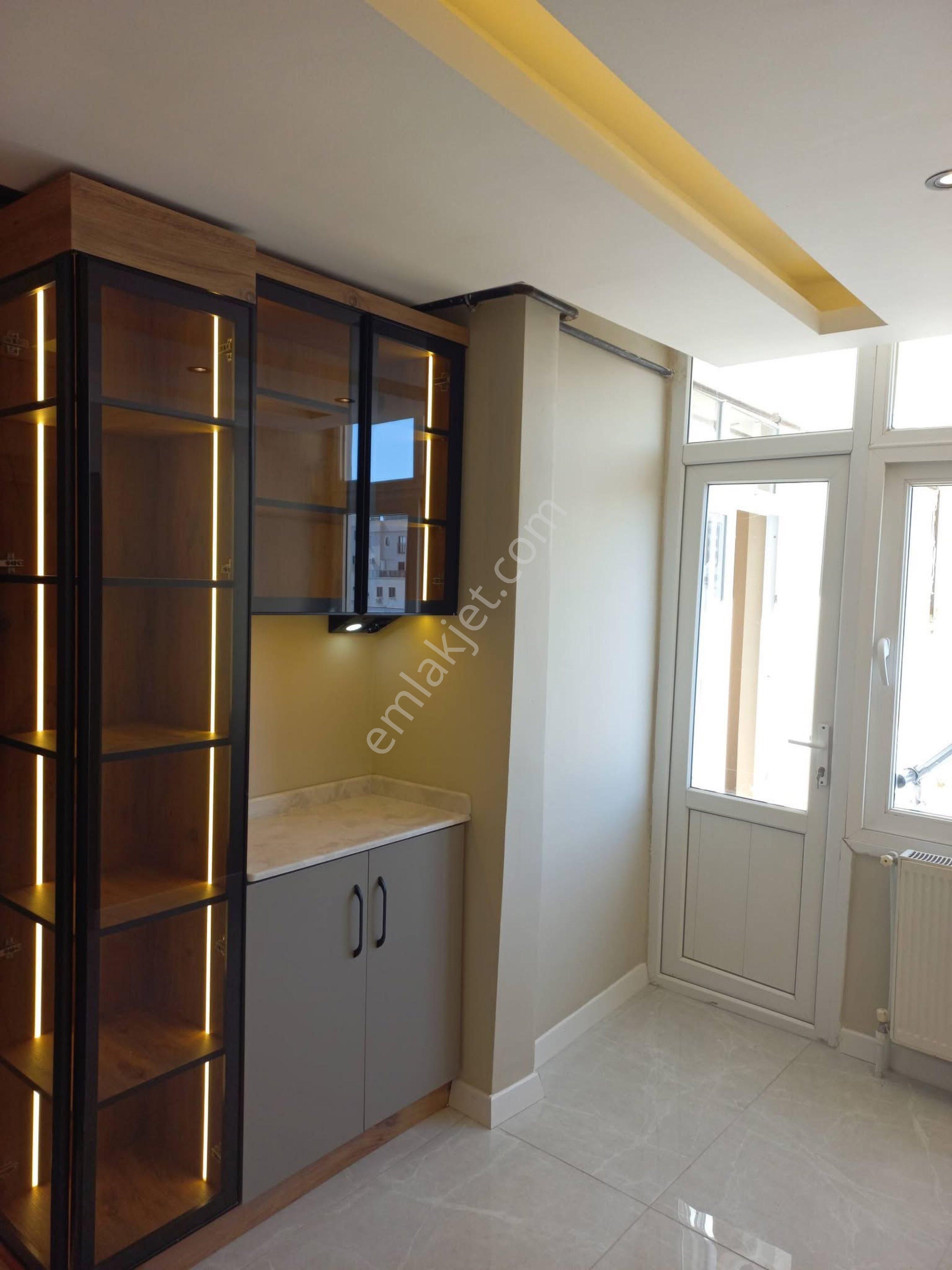 Toros Mahallesi’nde Merkezi Konumda Full Yapılı Lüks 3+1 Fırsat Dairesi - Görsel 3