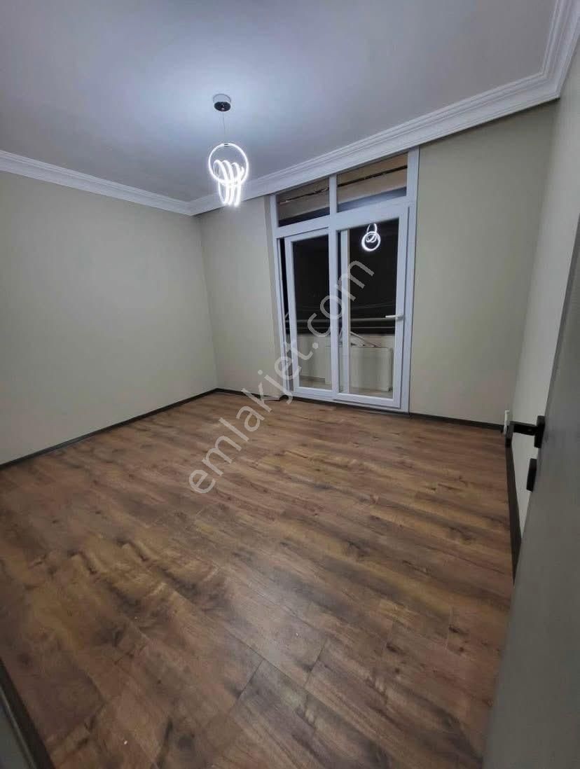 Toros Mahallesi’nde Merkezi Konumda Full Yapılı Lüks 3+1 Fırsat Dairesi - Görsel 23