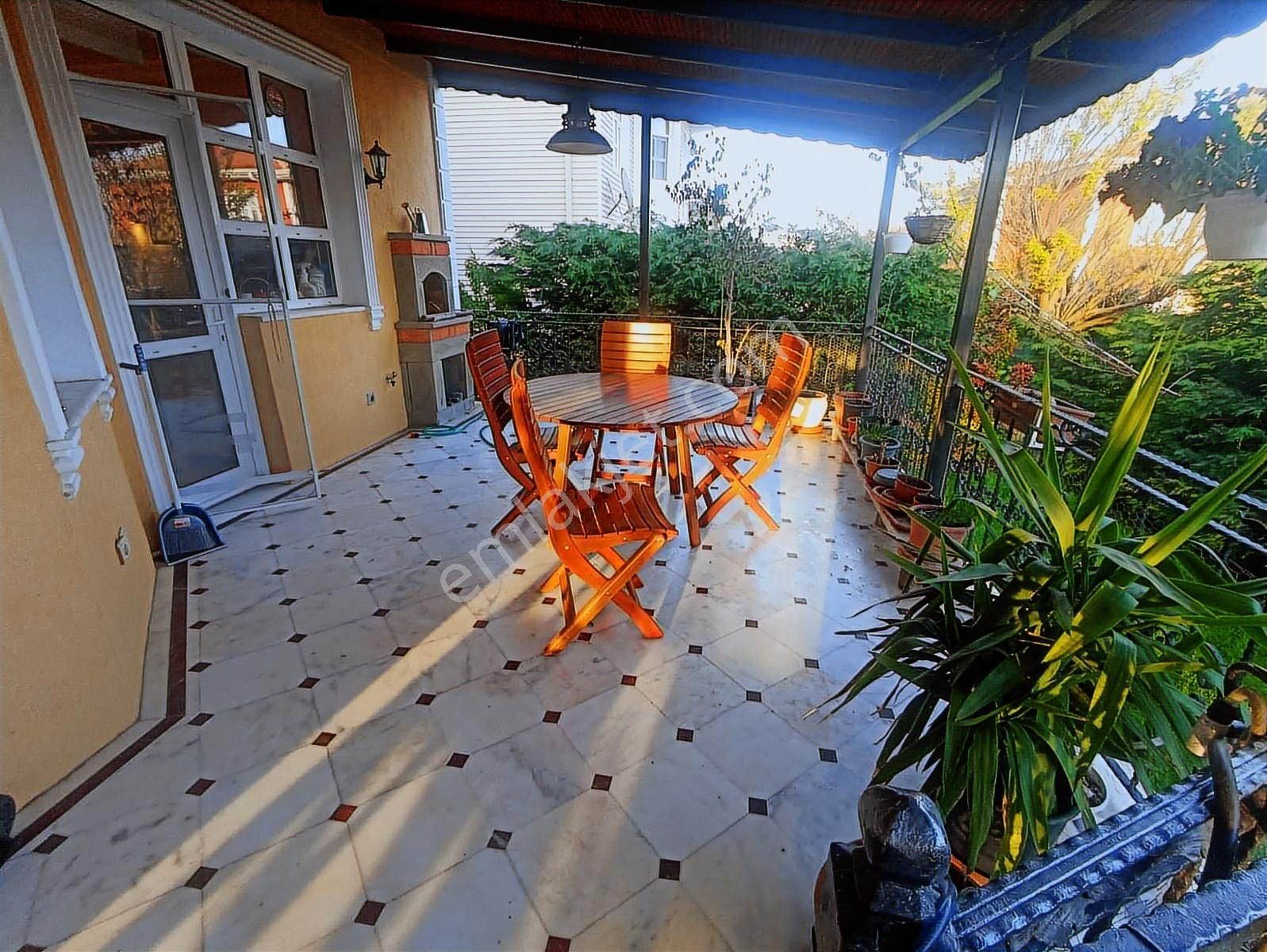 Site İçerisinde Satılık Havuzlu 7+2 Villa - Görsel 11