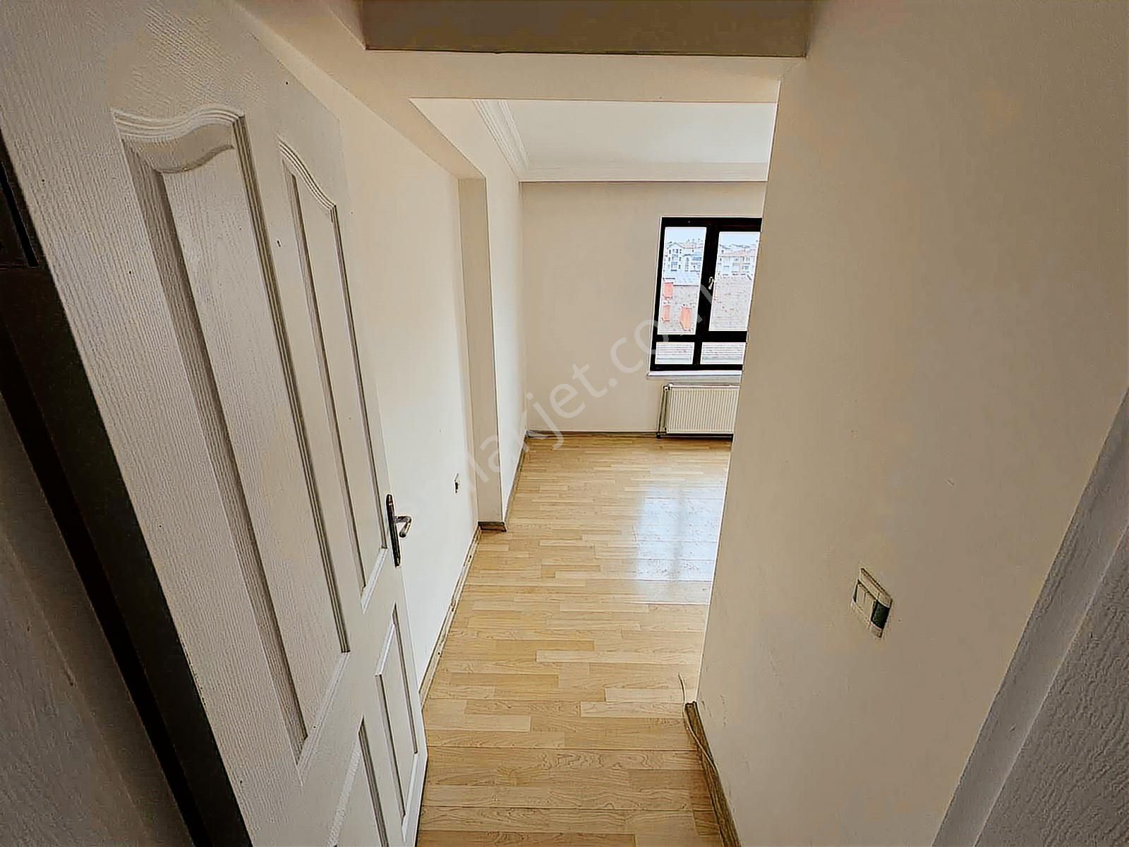 Kılıçsoy'dan Bademlik Cadde Üzerinde Asansörlü 3+1 Kiralık Daire - Görsel 20