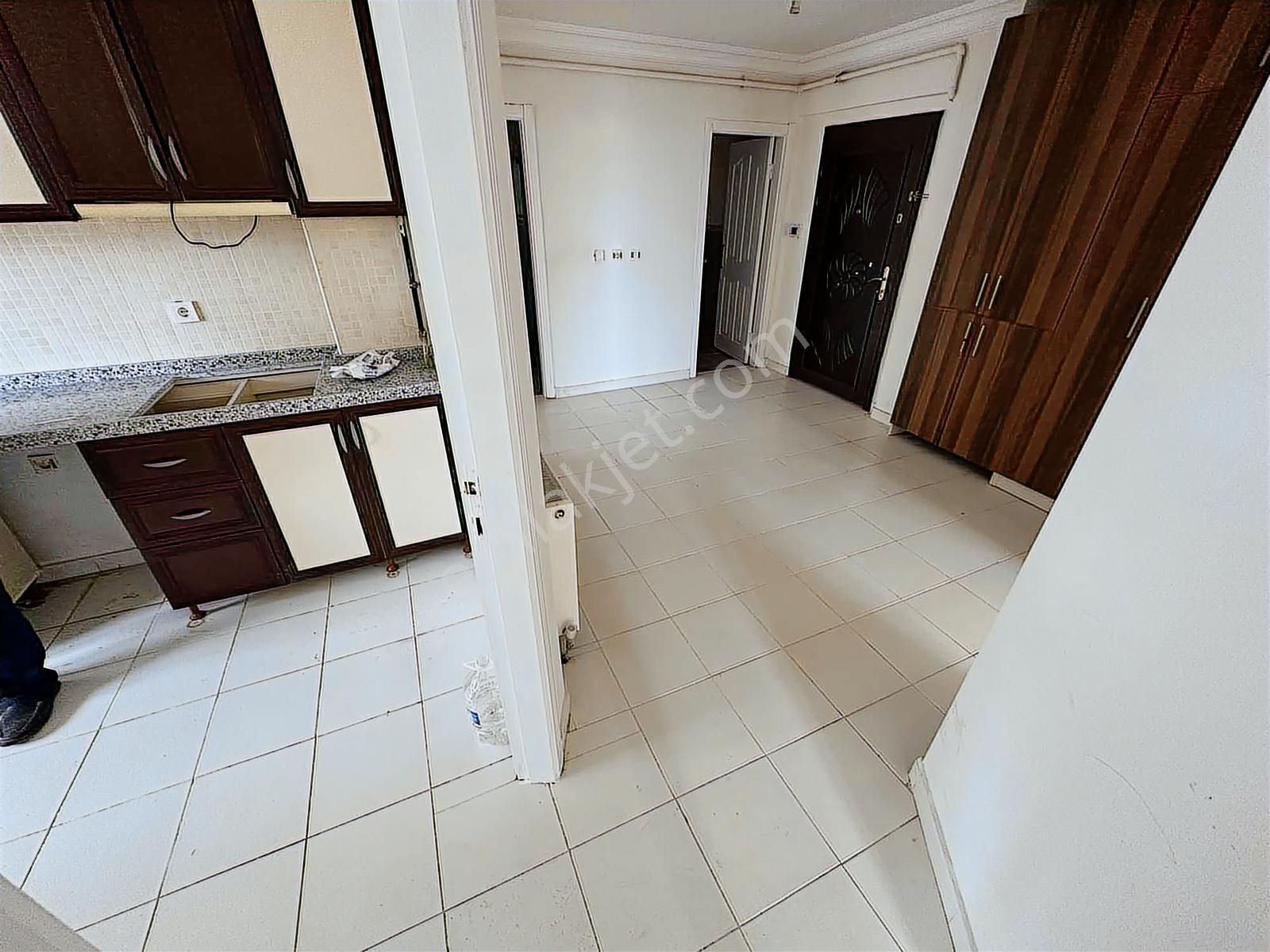 Kılıçsoy'dan Bademlik Cadde Üzerinde Asansörlü 3+1 Kiralık Daire - Görsel 13