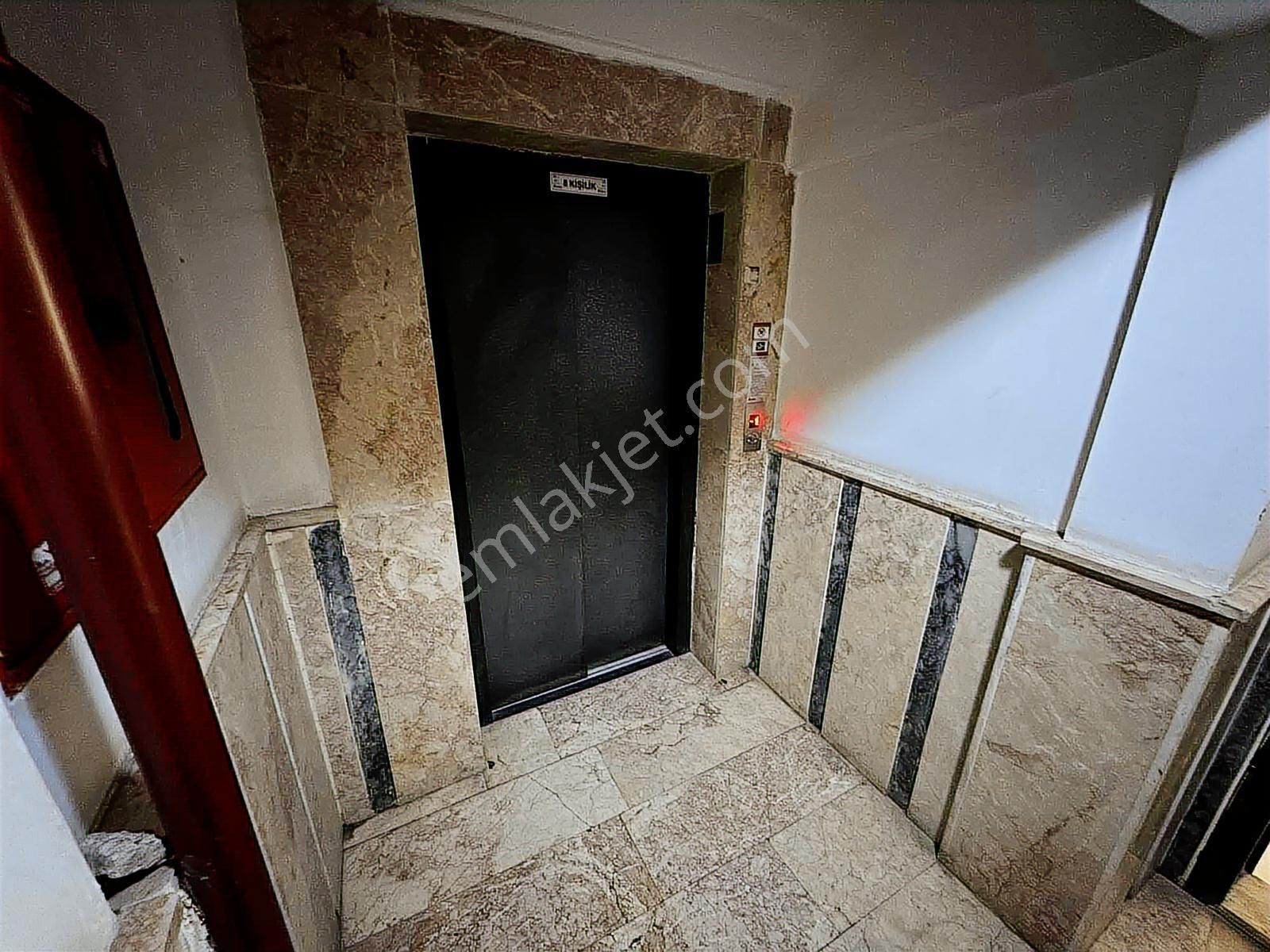 Kılıçsoy'dan Bademlik Cadde Üzerinde Asansörlü 3+1 Kiralık Daire - Görsel 15