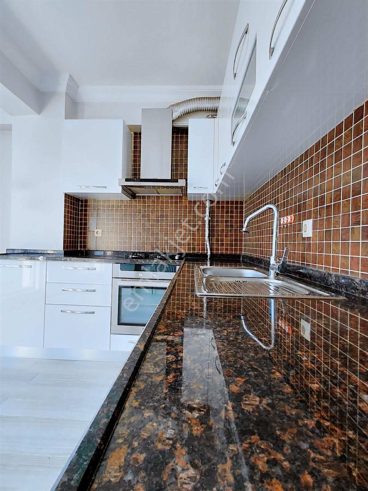 Kiralık 3+1 Bakımlı Asansörlü Daire Güney Cephe - Görsel 27