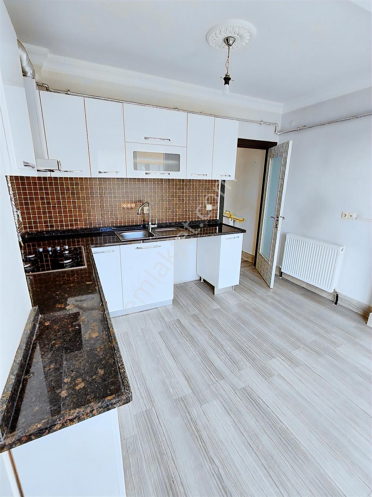 Kiralık 3+1 Bakımlı Asansörlü Daire Güney Cephe - Görsel 17