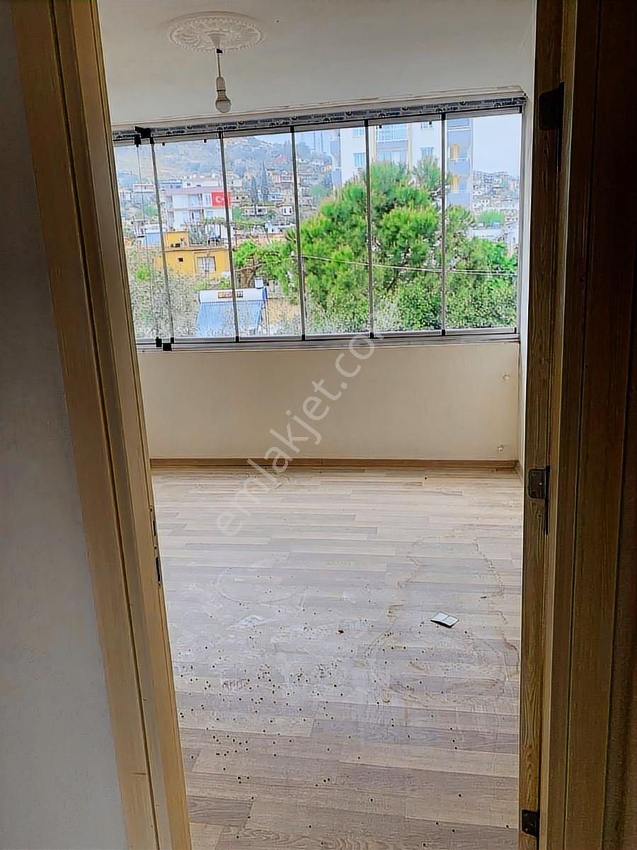 3 Ev Emlaktan Karaisali Da 3+1 Dogalgazli Kapali Mutfak Daire - Görsel 17