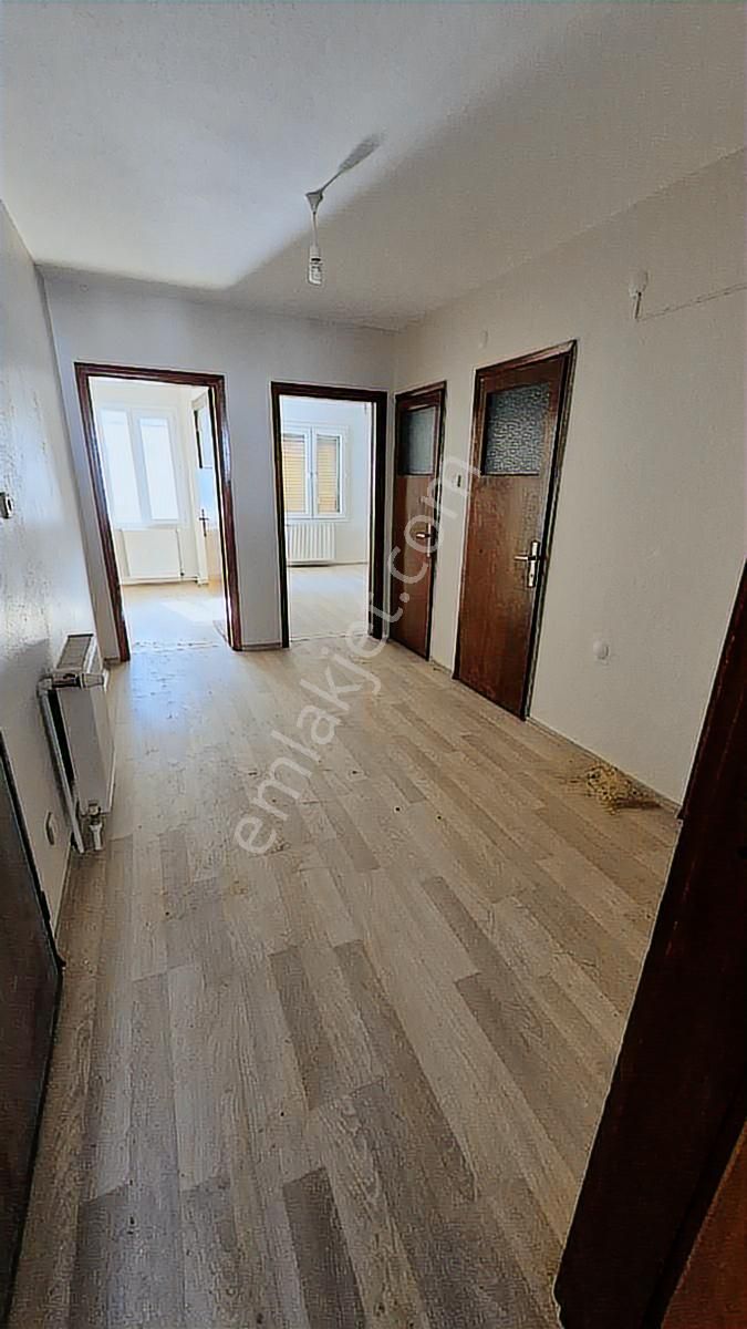 Dikili Merkezde Denize Yakın Jeotermalli Yeni Tadilatlı Kiralık - Görsel 26