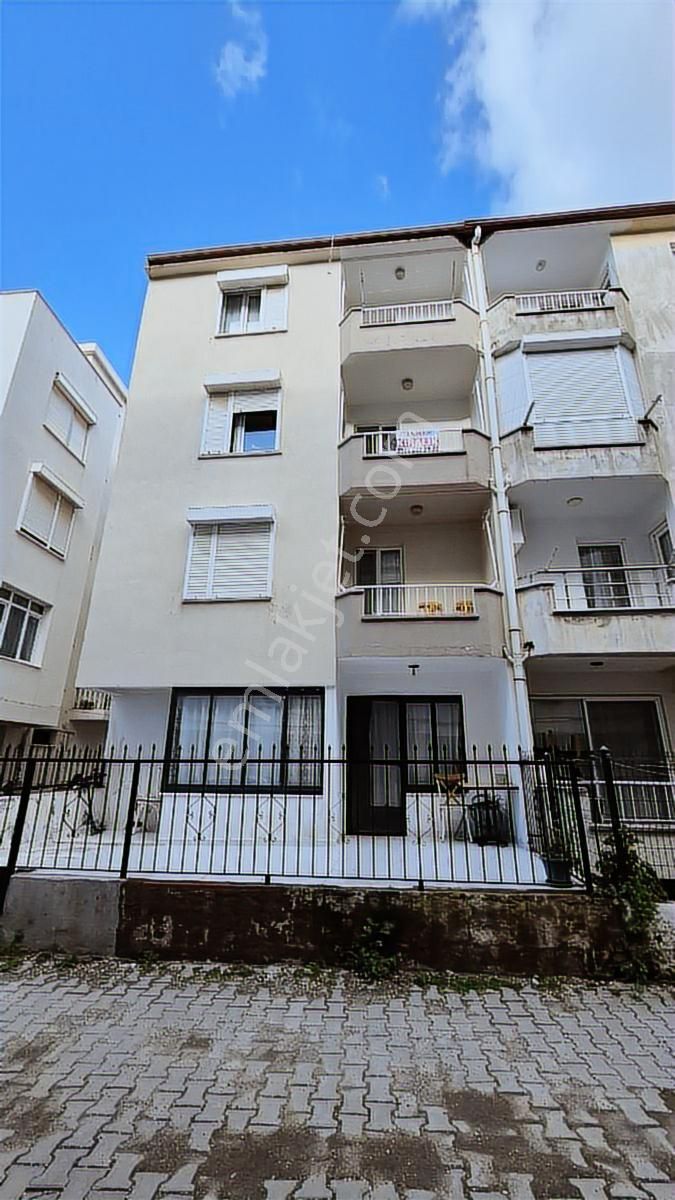 Dikili Merkezde Denize Yakın Jeotermalli Yeni Tadilatlı Kiralık - Görsel 7