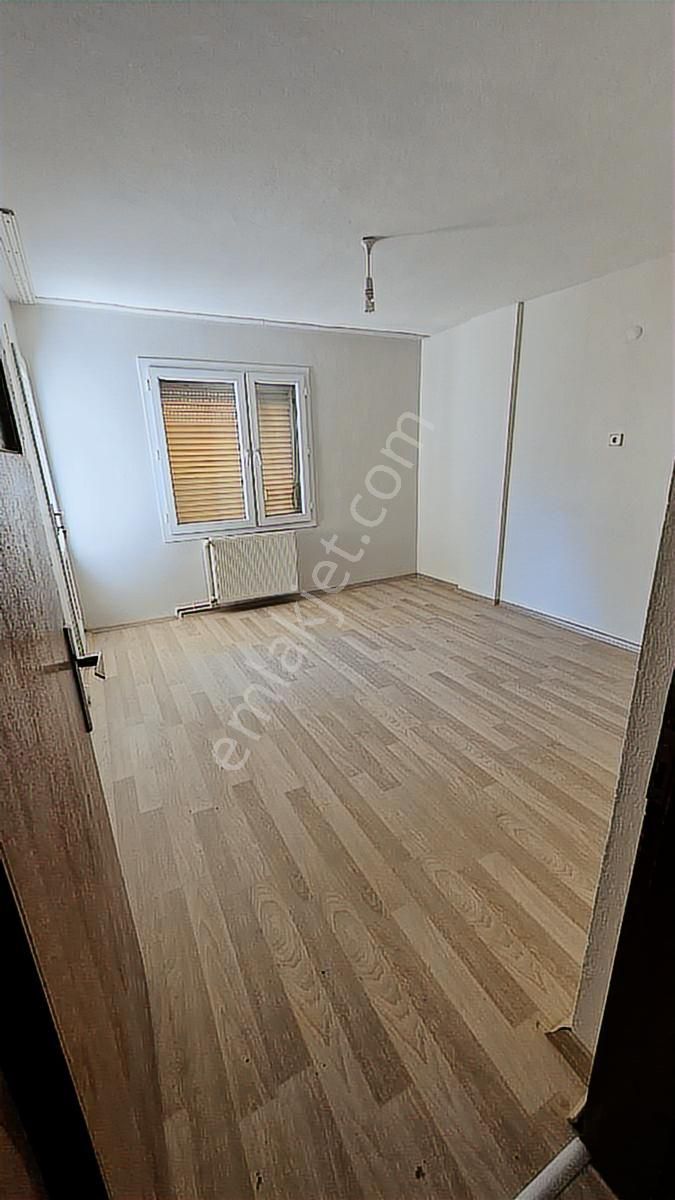 Dikili Merkezde Denize Yakın Jeotermalli Yeni Tadilatlı Kiralık - Görsel 25