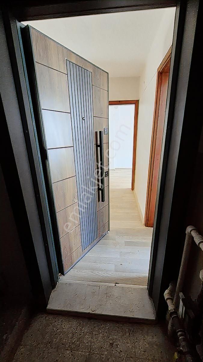 Dikili Merkezde Denize Yakın Jeotermalli Yeni Tadilatlı Kiralık - Görsel 11