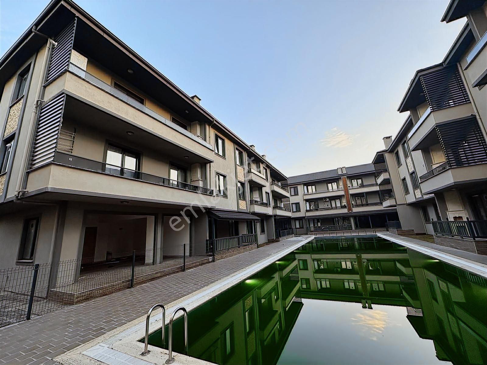 Fırsat Denize Bir Kaç Adım 2+1 Lüks Havuz Cephe Daire - Görsel 14