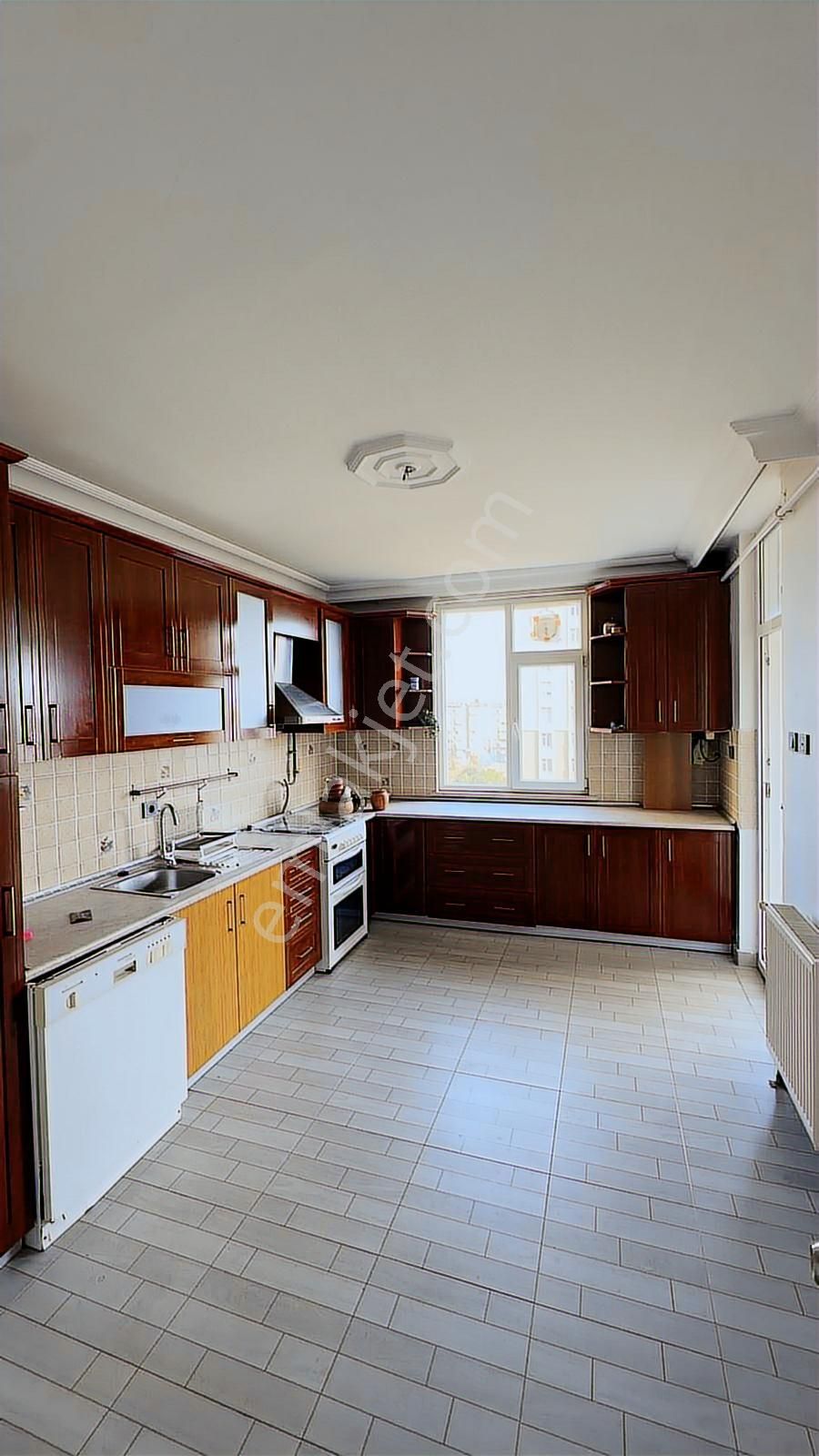 Beylikdüzü Site Metrobüse 1 Dk Ferah Geniş 3+1 Kiralık Daire - Görsel 35