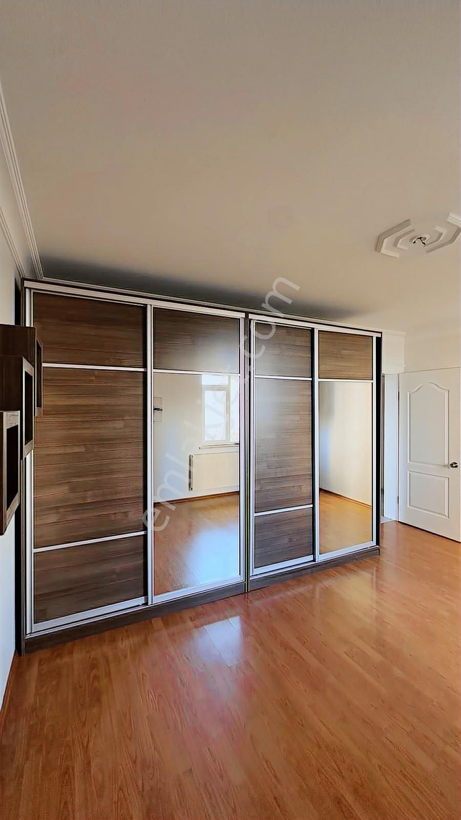 Beylikdüzü Site Metrobüse 1 Dk Ferah Geniş 3+1 Kiralık Daire - Görsel 2