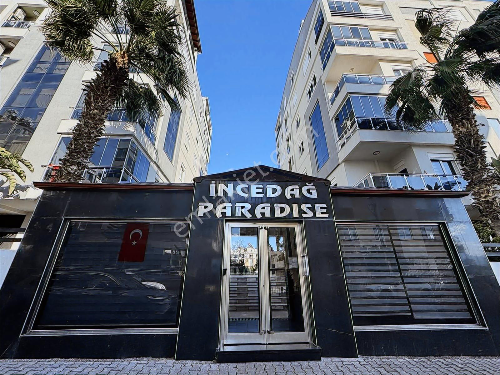 Satılık 5+2 Lüx Daire Krediye Uygundur