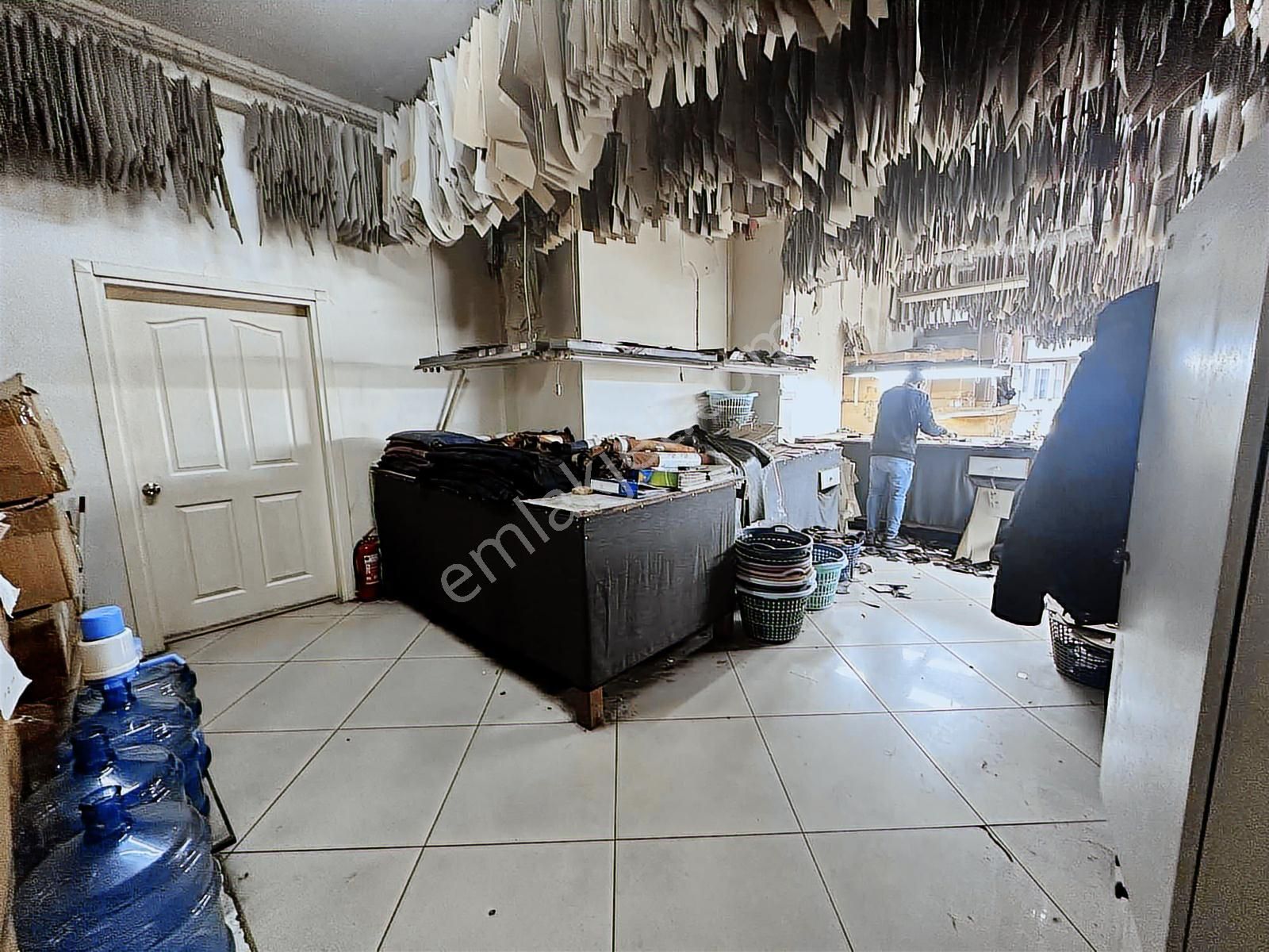 Sevcan Remax Zeytinburnu Çırpıcı 60m2 Depolu 150m2 Cadde Dükkan - Görsel 11