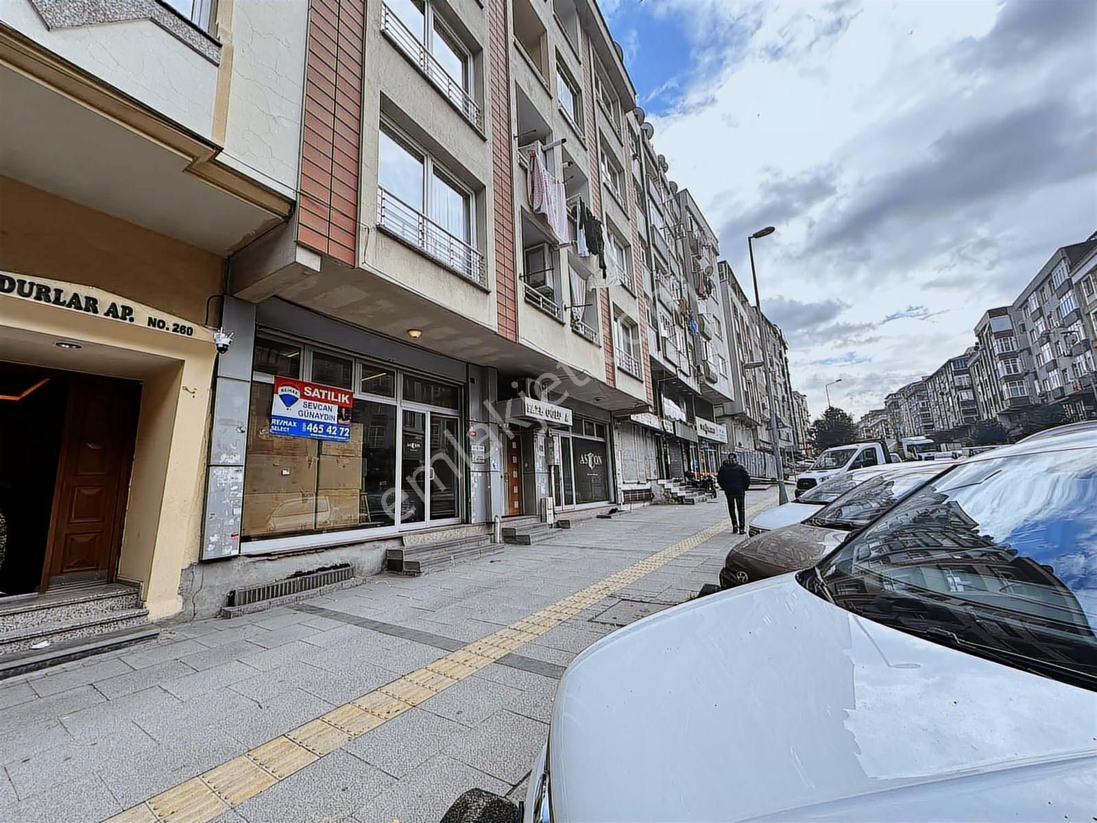Sevcan Remax Zeytinburnu Çırpıcı 60m2 Depolu 150m2 Cadde Dükkan - Görsel 3