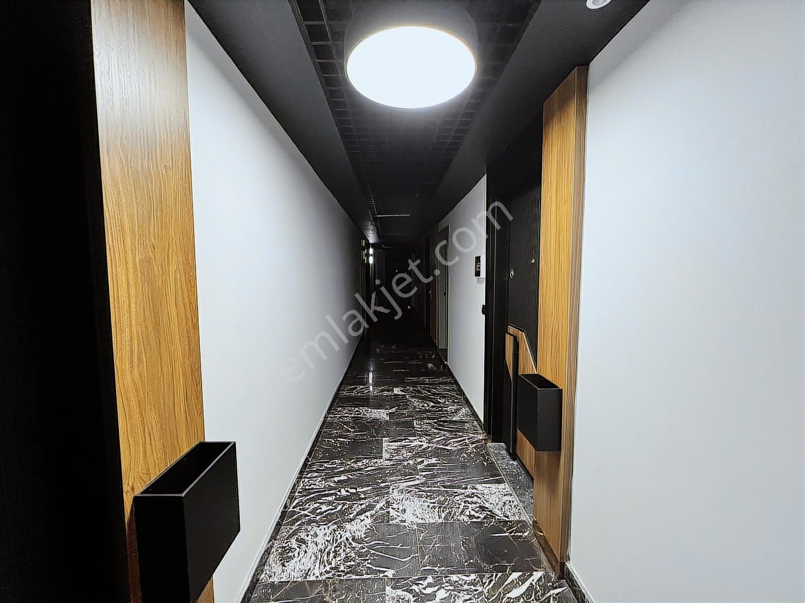 Redstone'dan Uysal Boulevard'da Full Eşyalı Satılık 1+1 Daire - Görsel 6