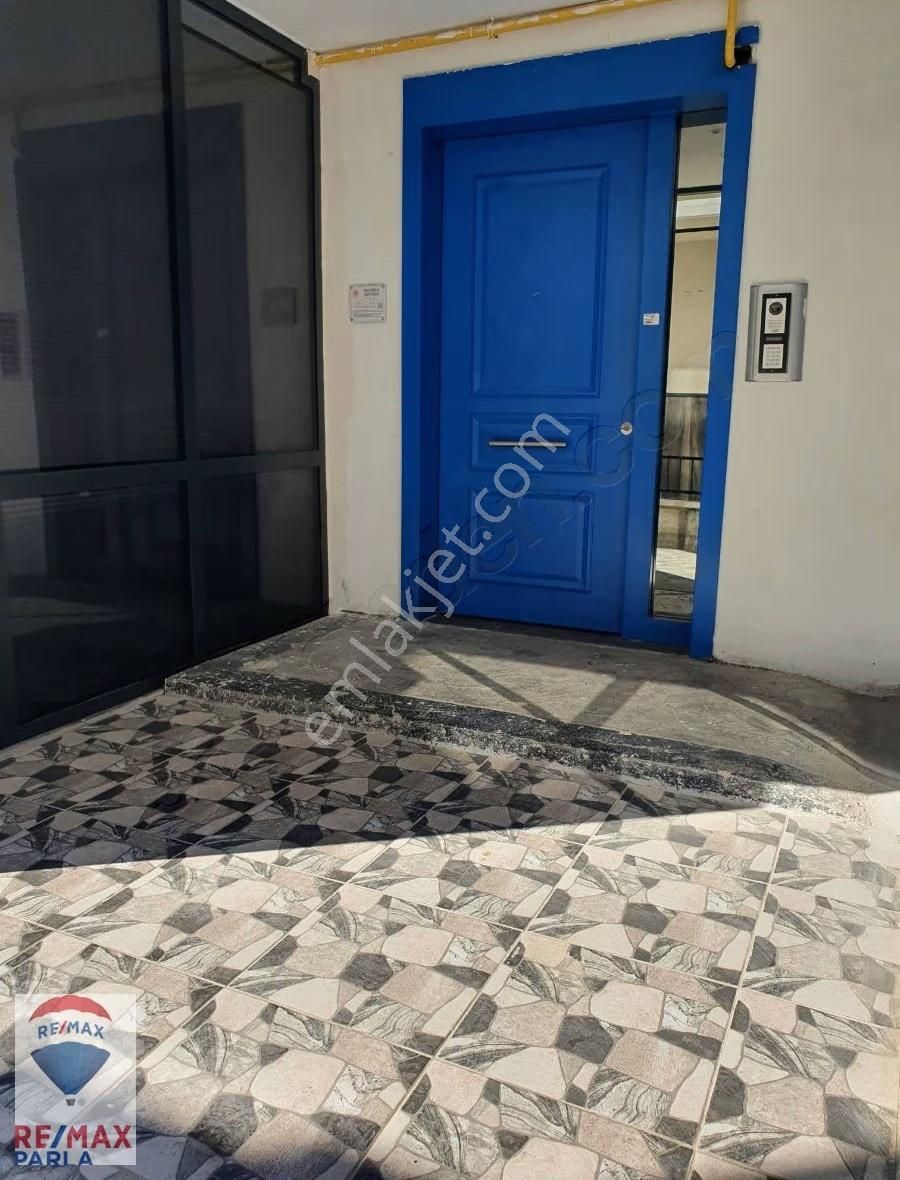 Körfez Marina Sahile Yürüme Mesafesi Yazlık Tadında Satılık 1+1 - Görsel 5