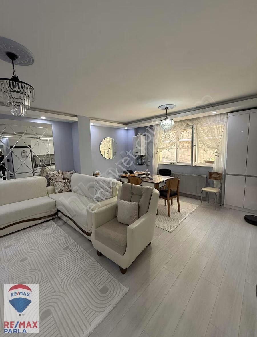 Remax / Murat / Atakent Tramvay Durağına 150 Metre Mesafede 2+1 - Görsel 14