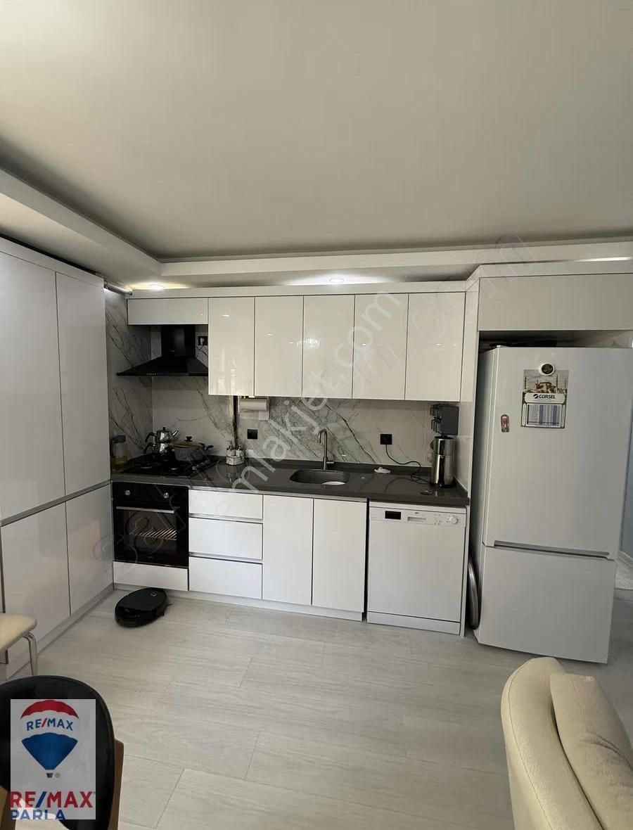 Remax / Murat / Atakent Tramvay Durağına 150 Metre Mesafede 2+1 - Görsel 6