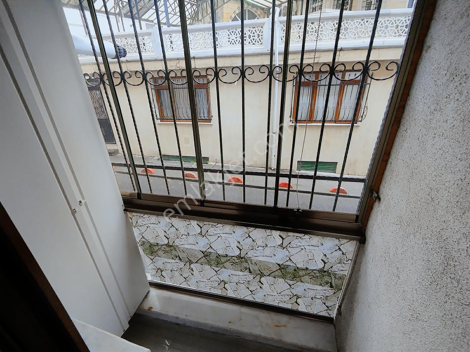 Bayrampaşa Altıntepsi Kiralık 2+1 Daire - Görsel 25