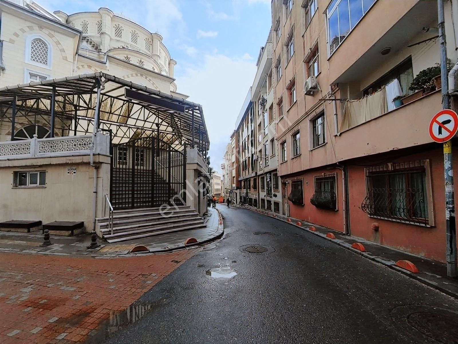 Bayrampaşa Altıntepsi Kiralık 2+1 Daire - Görsel 3