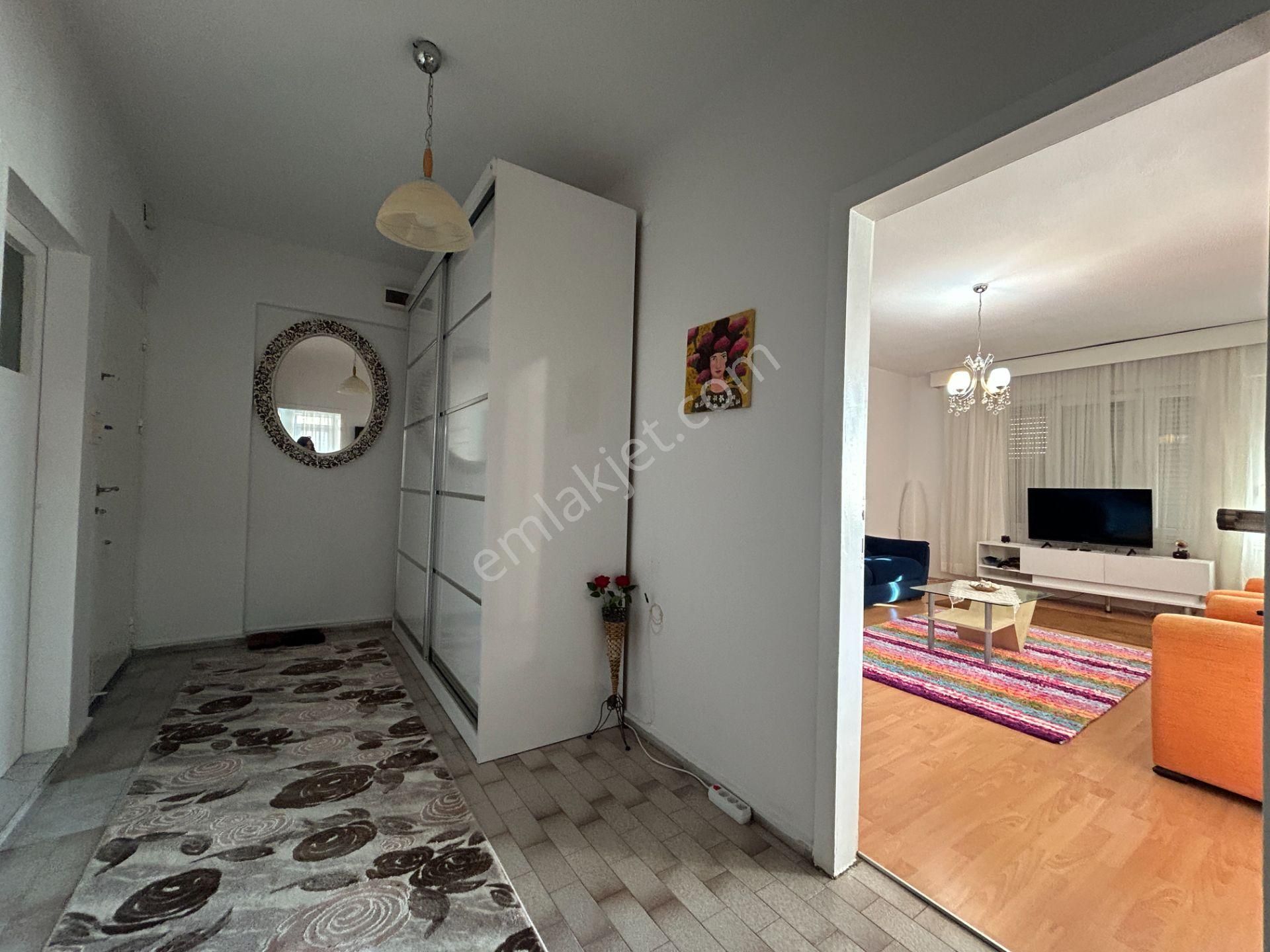 Alanya Merkez Atatürk Caddesinde Denize 100 Metre Eşyalı 2+1 - Görsel 10