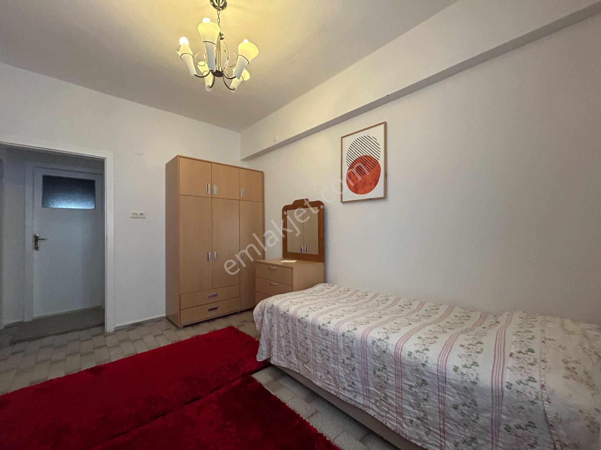 Alanya Merkez Atatürk Caddesinde Denize 100 Metre Eşyalı 2+1 - Görsel 20