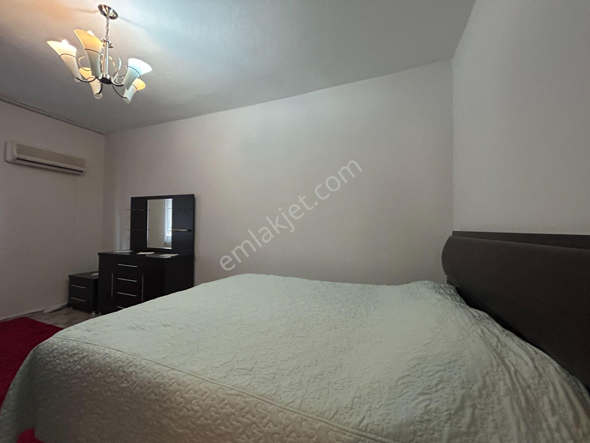 Alanya Merkez Atatürk Caddesinde Denize 100 Metre Eşyalı 2+1 - Görsel 13