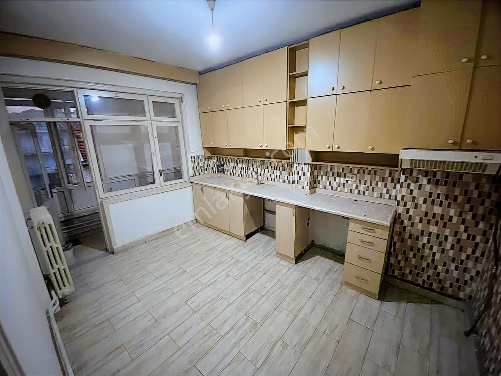 Kiralık 2+1 Daire Numune Hastane Yanı - Görsel 13