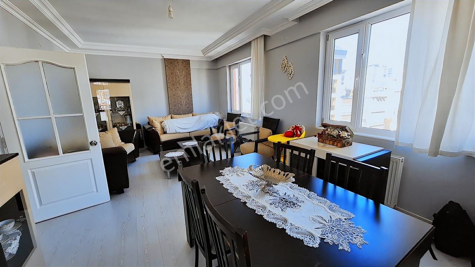 Şehir Merkezinde 3+1 Geniş Masrafsız Satılık Daire - Görsel 18