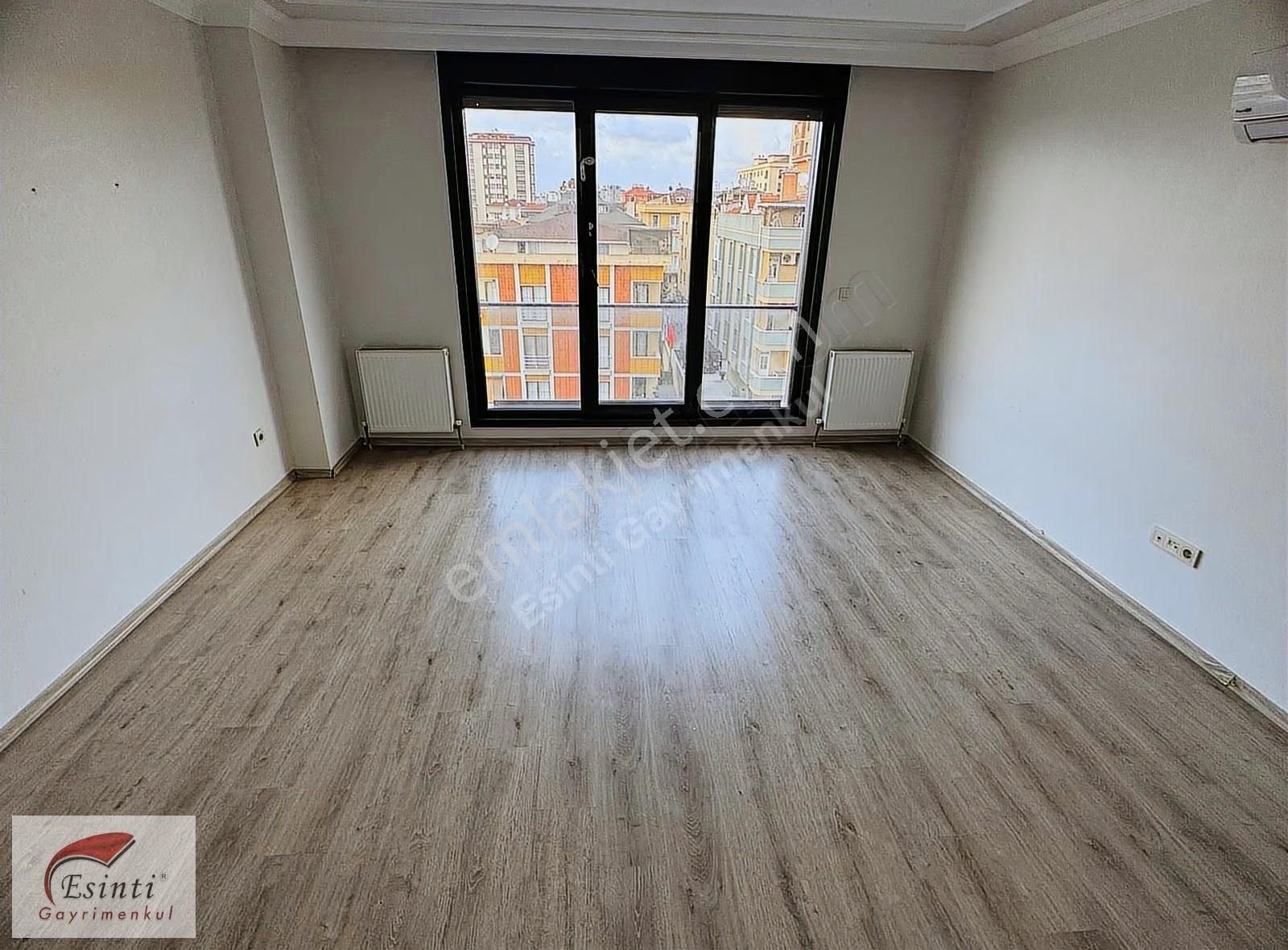 Ataşehir İnönü'de 19 Mayıs Cd Üzerinde Yeni Binada Sıfır 3+1