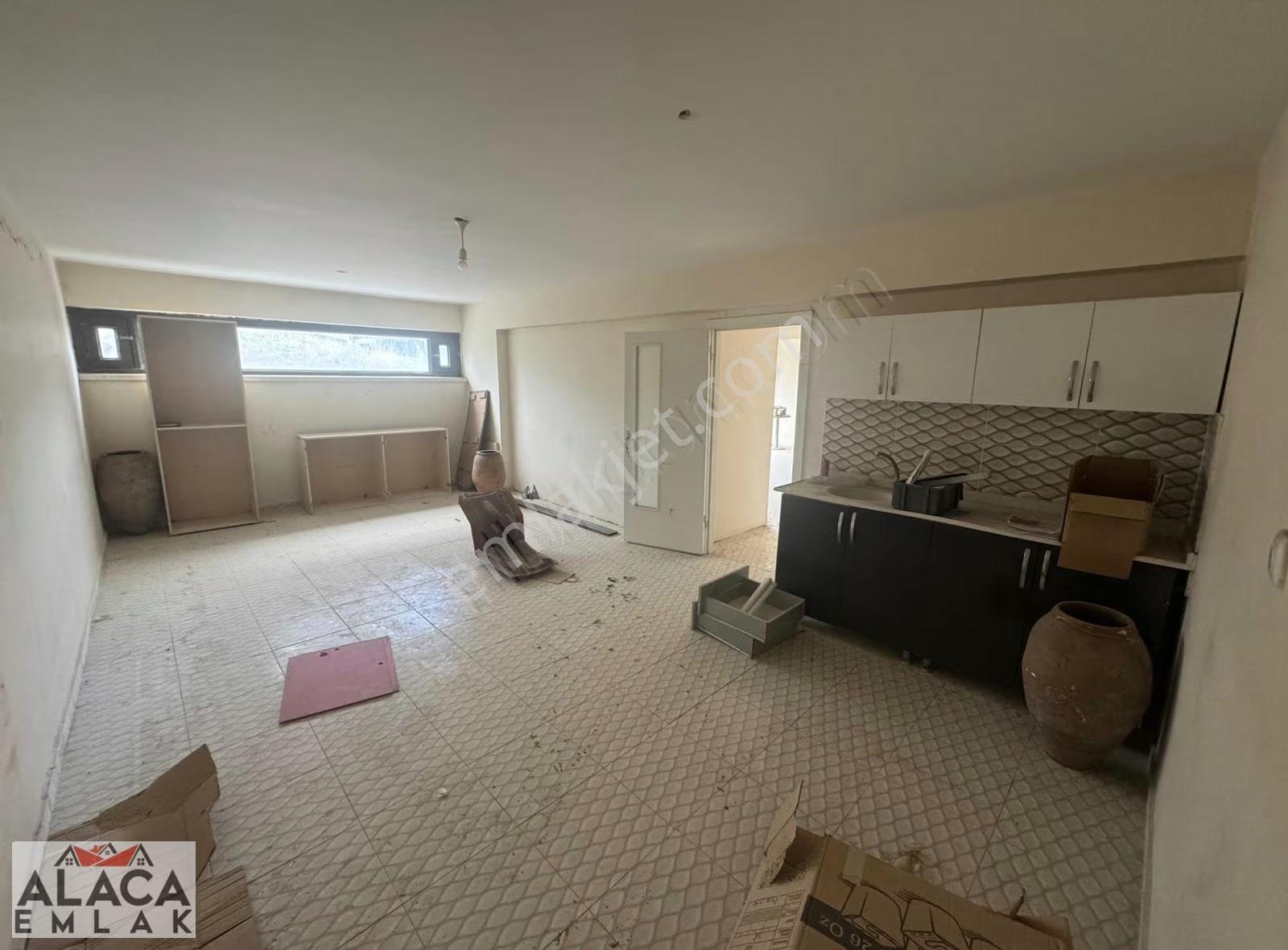 Karapürçek Mahallesi'nde At Çiftliği Yanı Satlık 90m2 Dükkan - Görsel 16