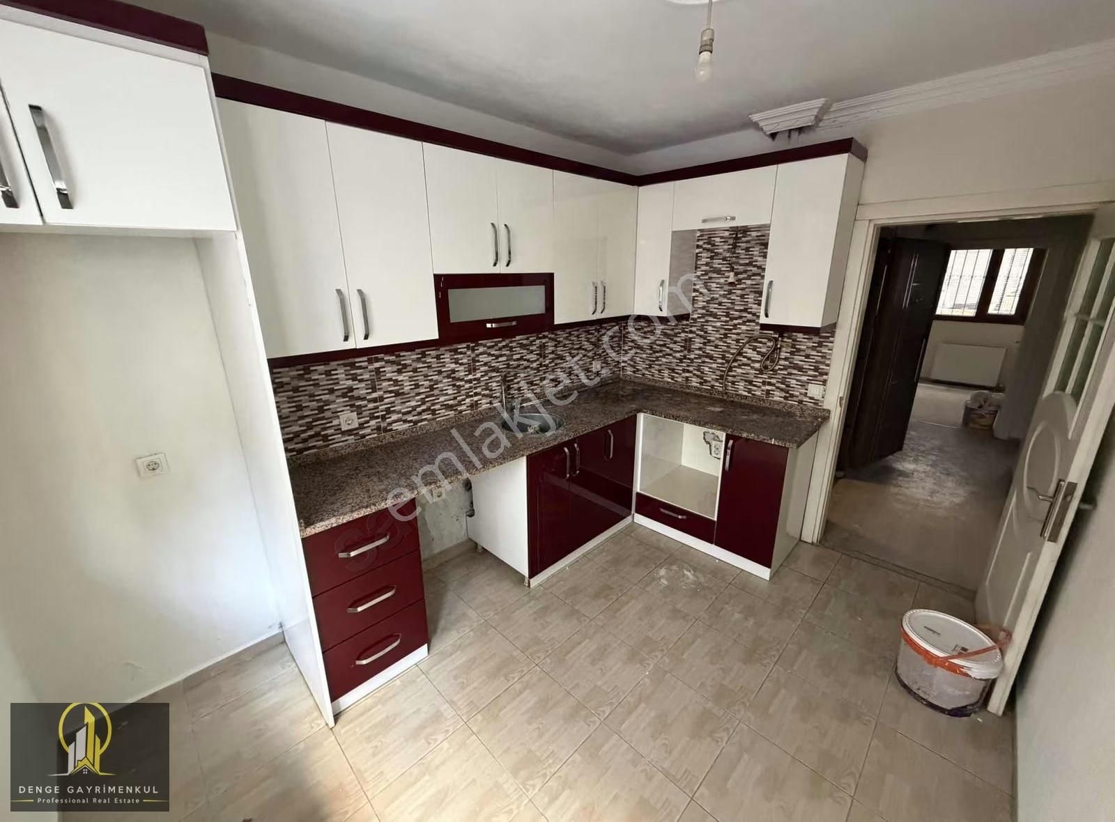 Denge'den Buca Fırat Mahde Ova Pazar Yeri Yanı D'gazlı 2+1