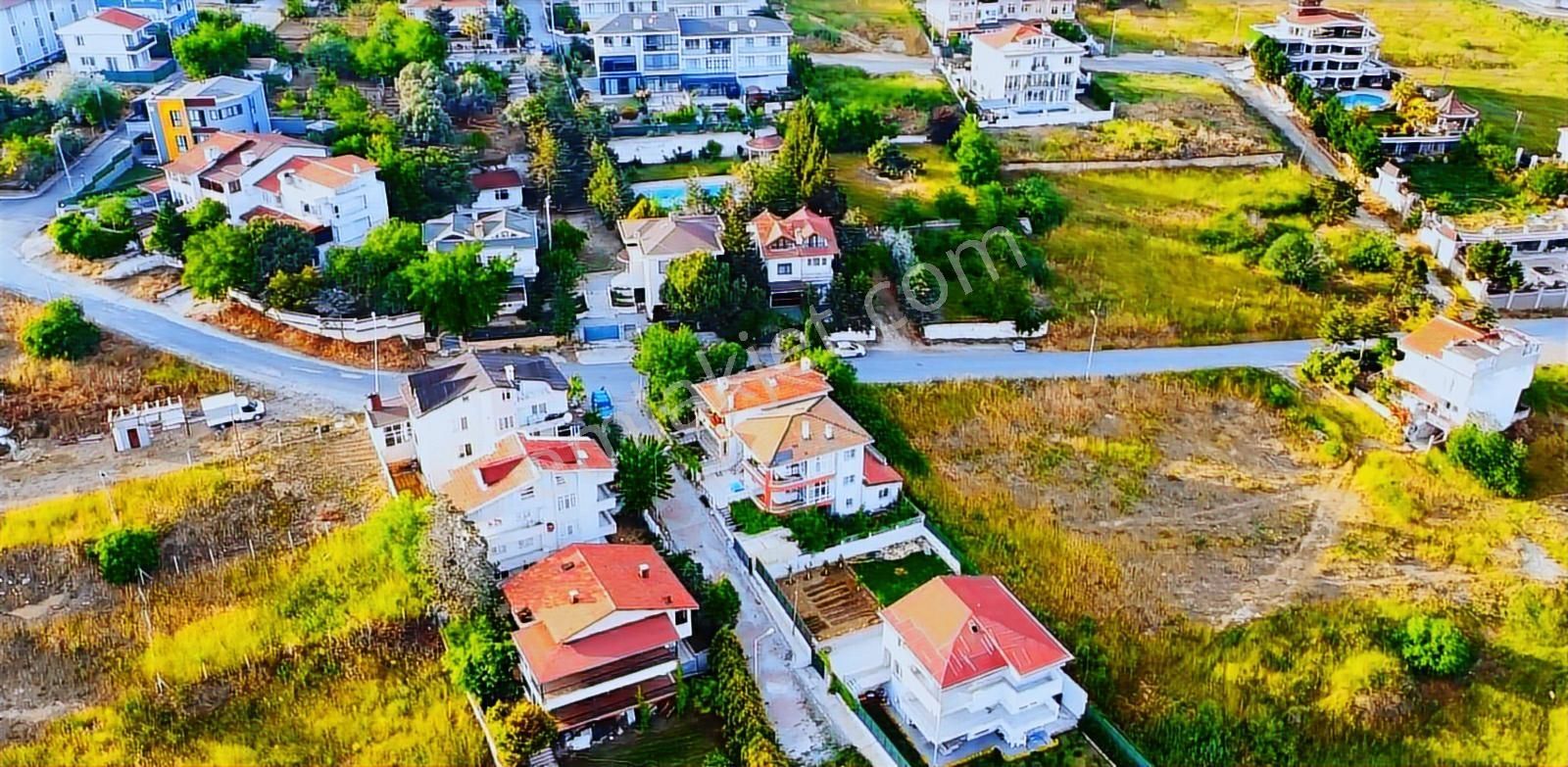 Silivride Denize Yürüme Mesafesinde Bahçeli 3+1 Villa - Görsel 12