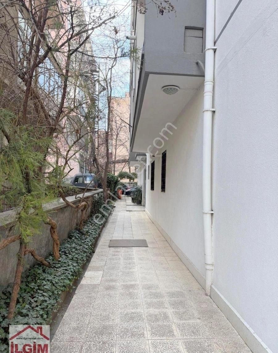 Kültür Mahallesi İçel Sokak'ta Satılık Bakımlı 3+1 Daire - Görsel 4