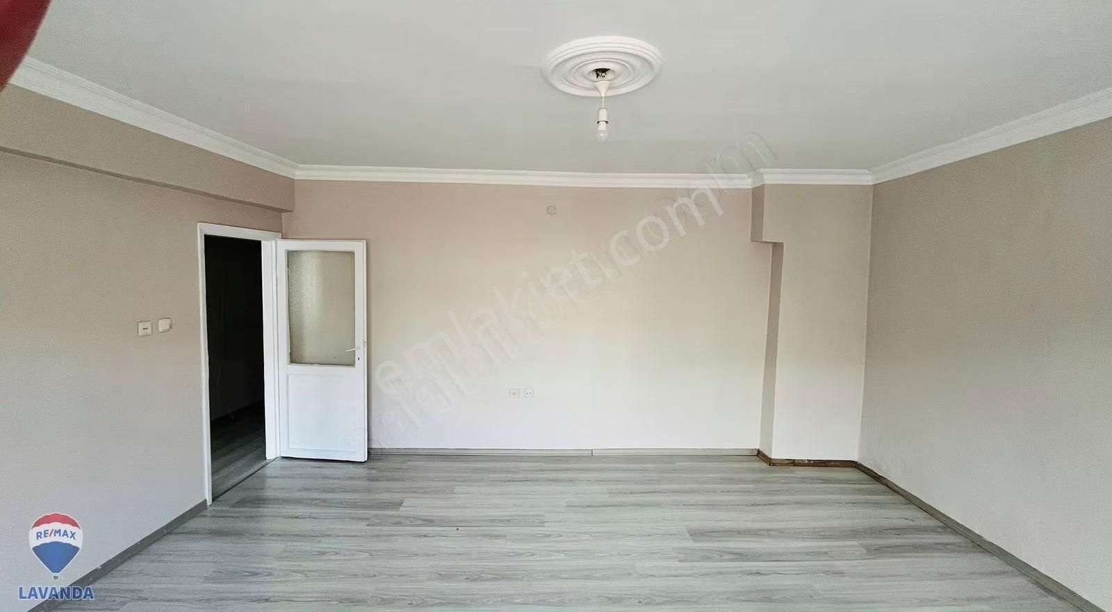 Remax Lavanda 'dan Bulvar Yoluna Bir Adım Mesafede Satılık Daire - Görsel 14