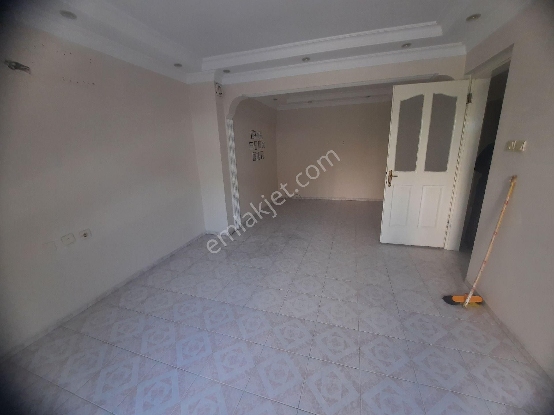 Turpa Güven Gayrimenkulden Kiralık Daire Karabaglar - Görsel 8