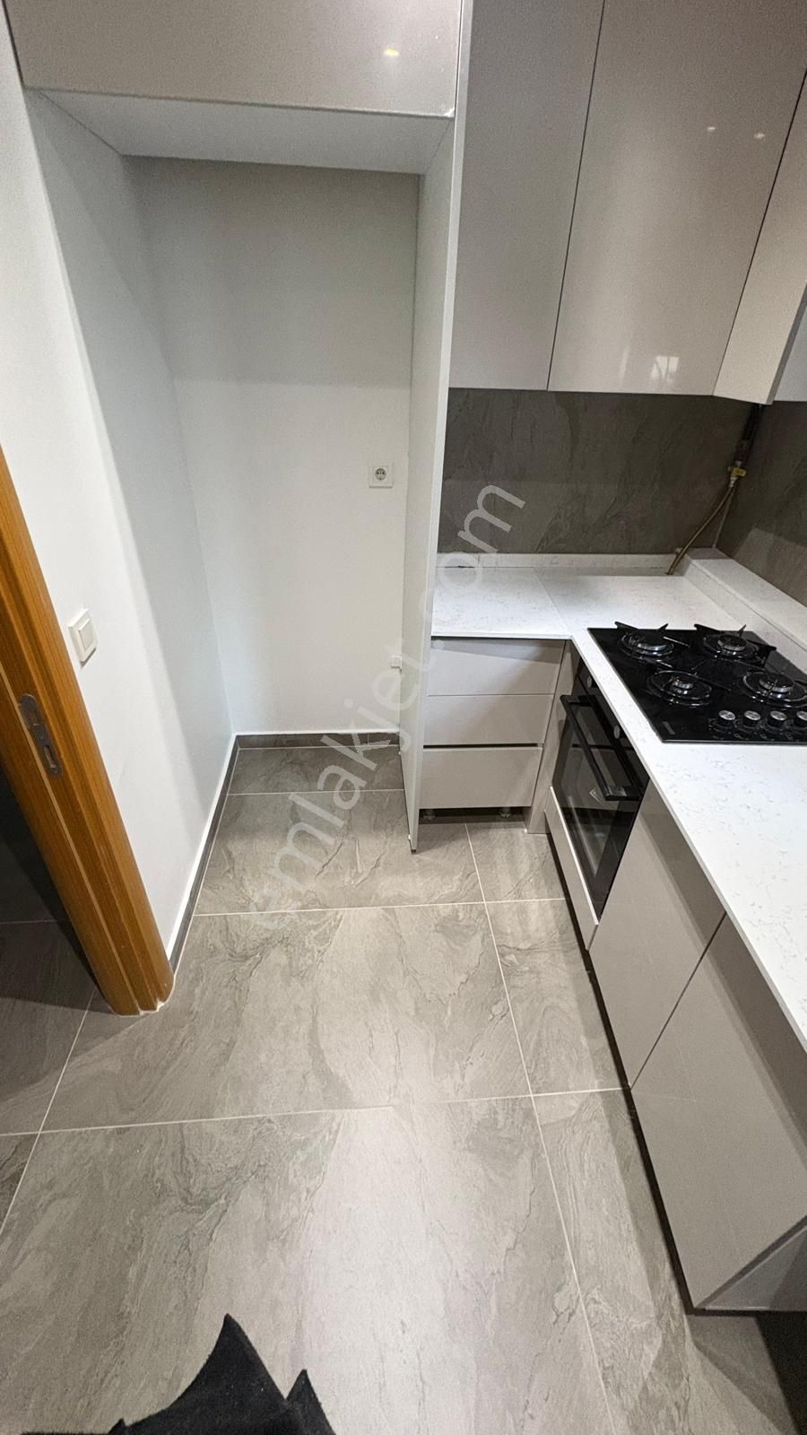 Maltepe İdealtepe'de Kapalı Otoparklı, Ön Cephe 2+1 Daire - Görsel 8