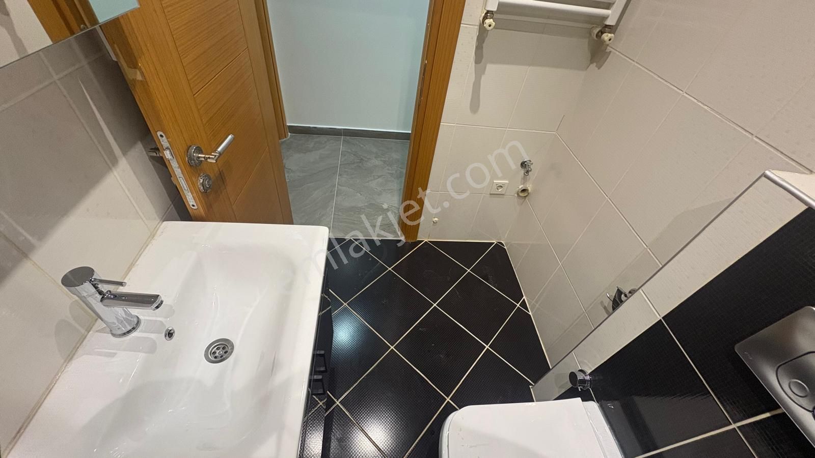 Maltepe İdealtepe'de Kapalı Otoparklı, Ön Cephe 2+1 Daire - Görsel 16