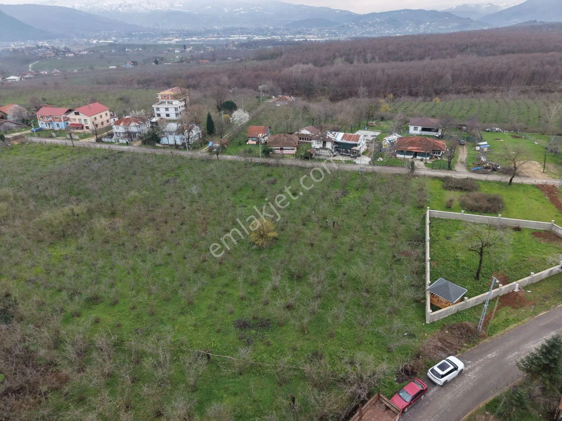 Emlakevim - Küçücek Cumhuriyet Mah.de Satılık 480 M2 İmarlı Arsa - Görsel 3