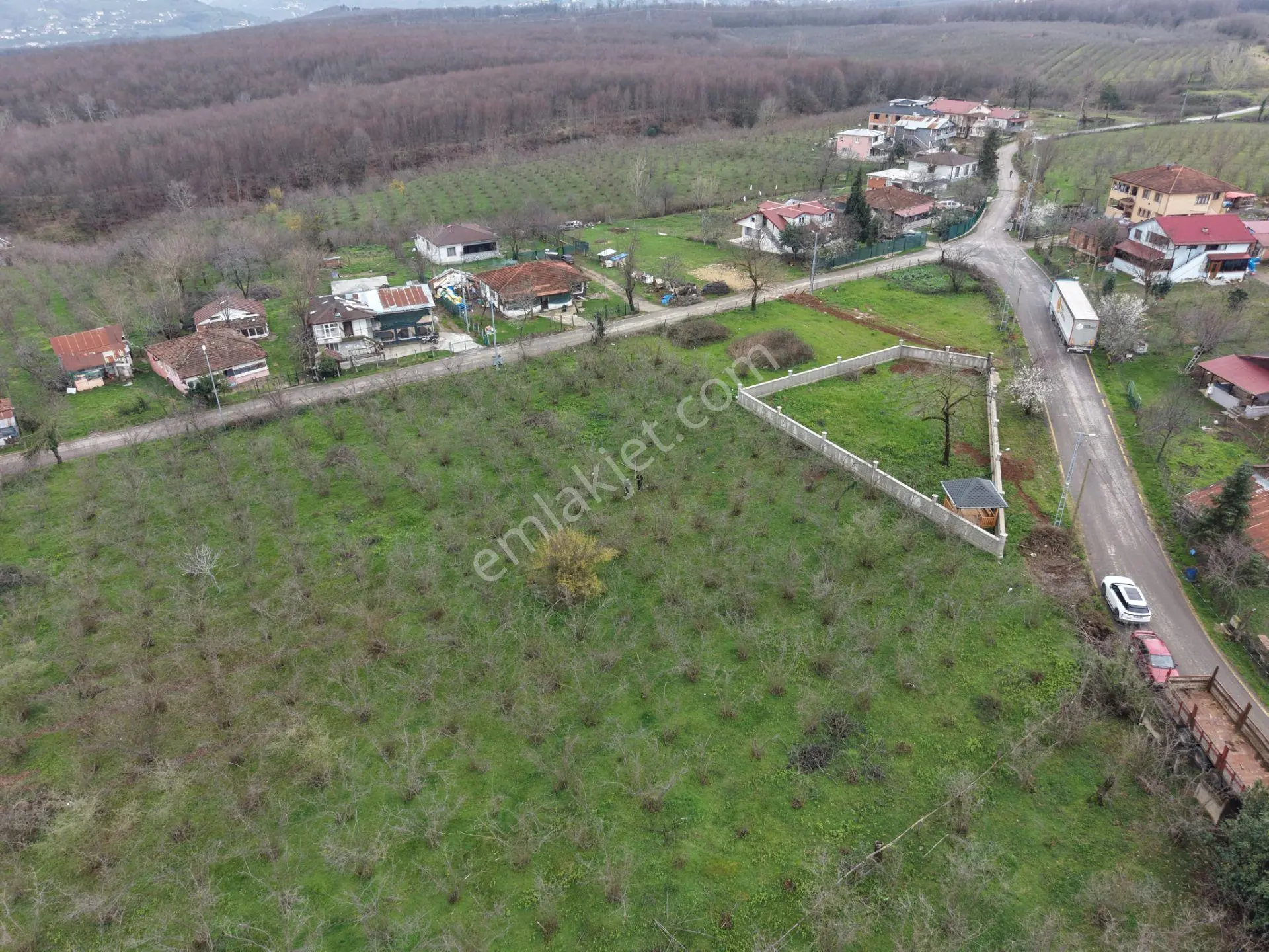 Emlakevim - Küçücek Cumhuriyet Mah.de Satılık 480 M2 İmarlı Arsa - Görsel 4