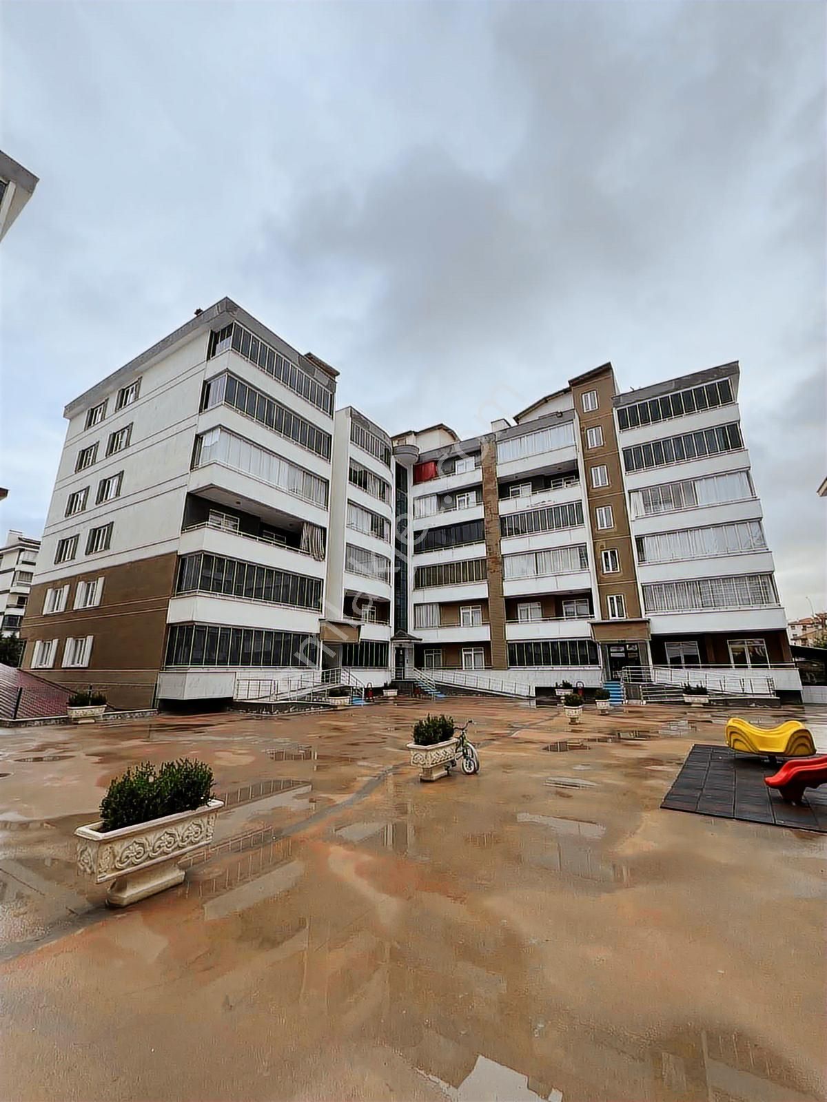 Sürşen Premium Group'tan Merkezi Konumda Satılık Daire